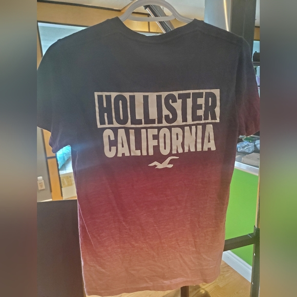 Hollister Tee! XXS - Picture 3 of 3
